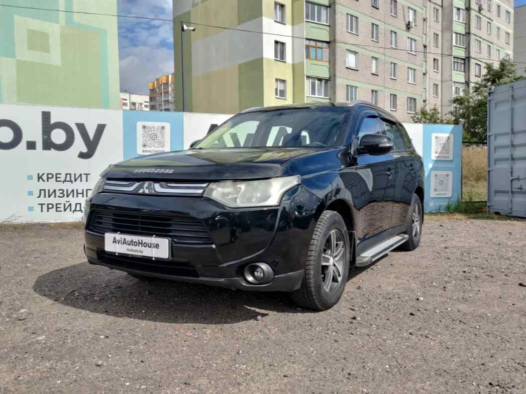 Mitsubishi Outlander III 2013 — фото 1 из 14