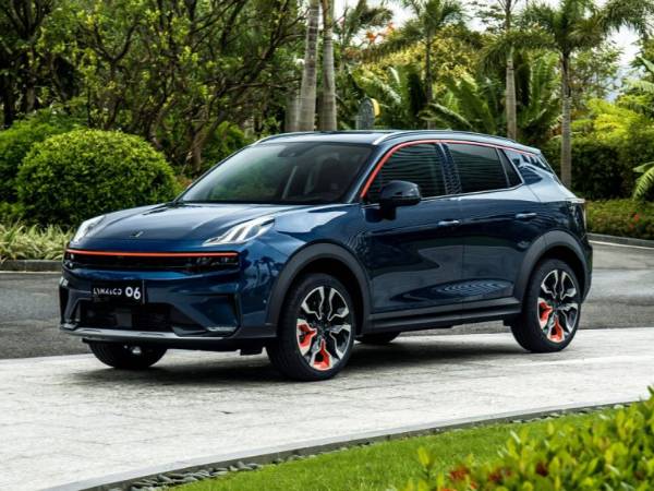 Lynk & Co 06