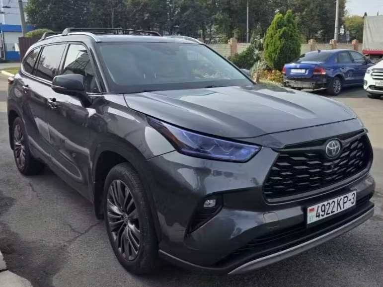 Toyota Highlander IV (XU70)