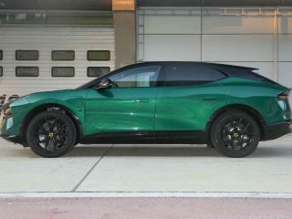 Lotus ELETRE 2022 — фото 2 из 20