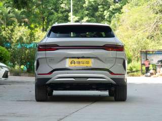BYD Song PLUS EV 2023 — фото 5 из 20
