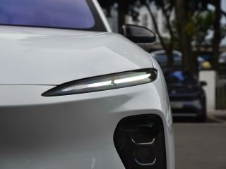 Nio EC 7 2022 — фото 16 из 19