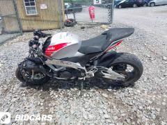 Aprilia Tuono V4 1100 Rr 2018 — фото 11 из 11