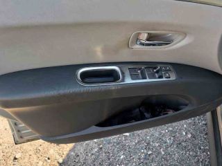 Subaru Tribeca 2005 — фото 9 из 15
