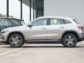 Mercedes-Benz EQA 2022 — фото 2 из 18