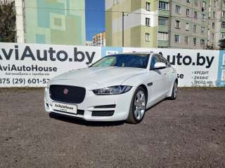 Jaguar XE 2016 — фото 1 из 16
