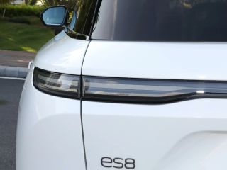 Nio ES 8 2024 — фото 9 из 20