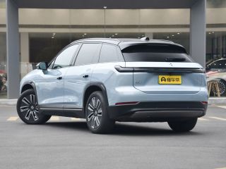 Nio ES 7 2022 — фото 8 из 20