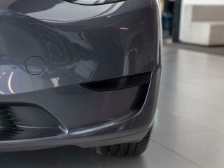 Tesla Model Y — фото 9 из 18