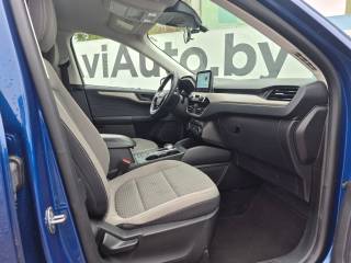 Ford Escape 2022 — фото 10 из 17