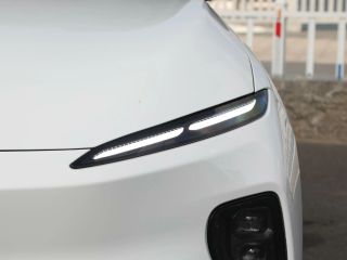 Nio ES 8 2024 — фото 15 из 20