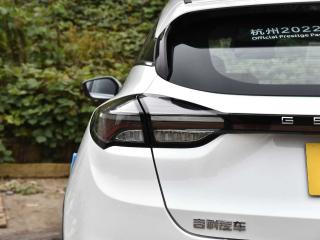 Geely Geometry M6 2022 — фото 18 из 20